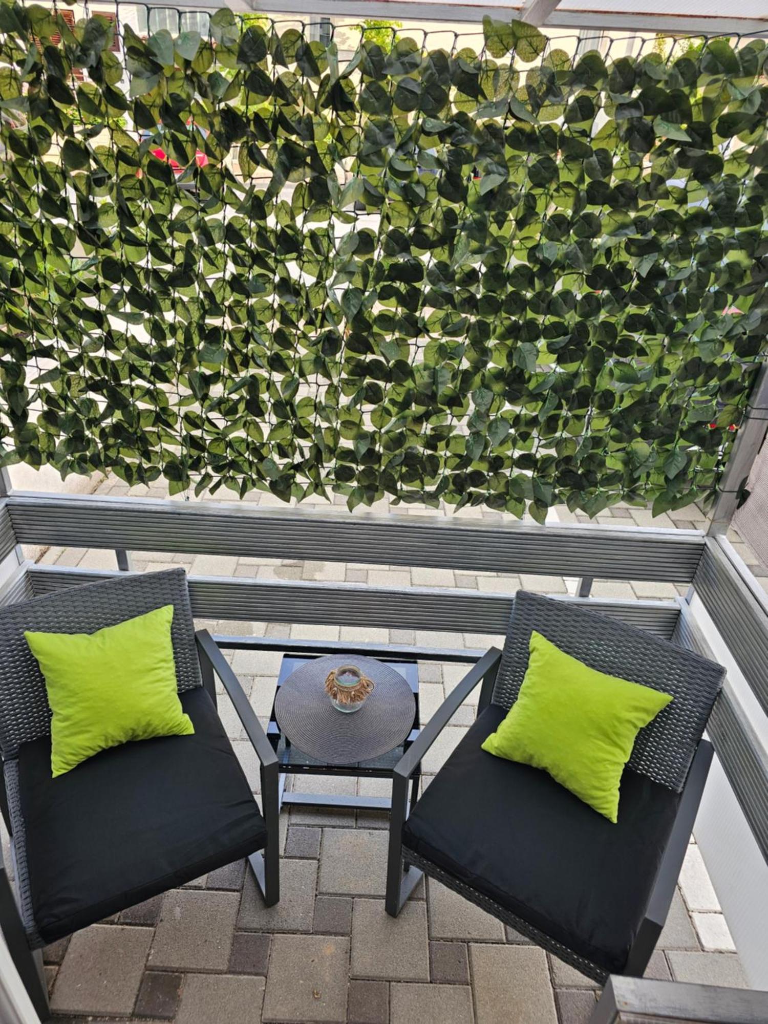 Apartments Lara Дрвеник Екстер'єр фото